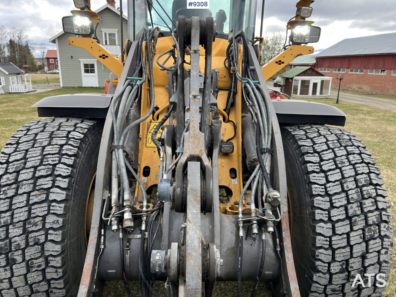 Volvo L60 H Wheel loader with grading bucket (VIDEO) - Pyöräkuormaaja: kuva Volvo L60 H Wheel loader with grading bucket (VIDEO) - Pyöräkuormaaja Volvo L60 H Wheel loader with grading bucket (VIDEO) - Pyöräkuormaaja: kuva Volvo L60 H Wheel loader with grading bucket (VIDEO) - Pyöräkuormaaja