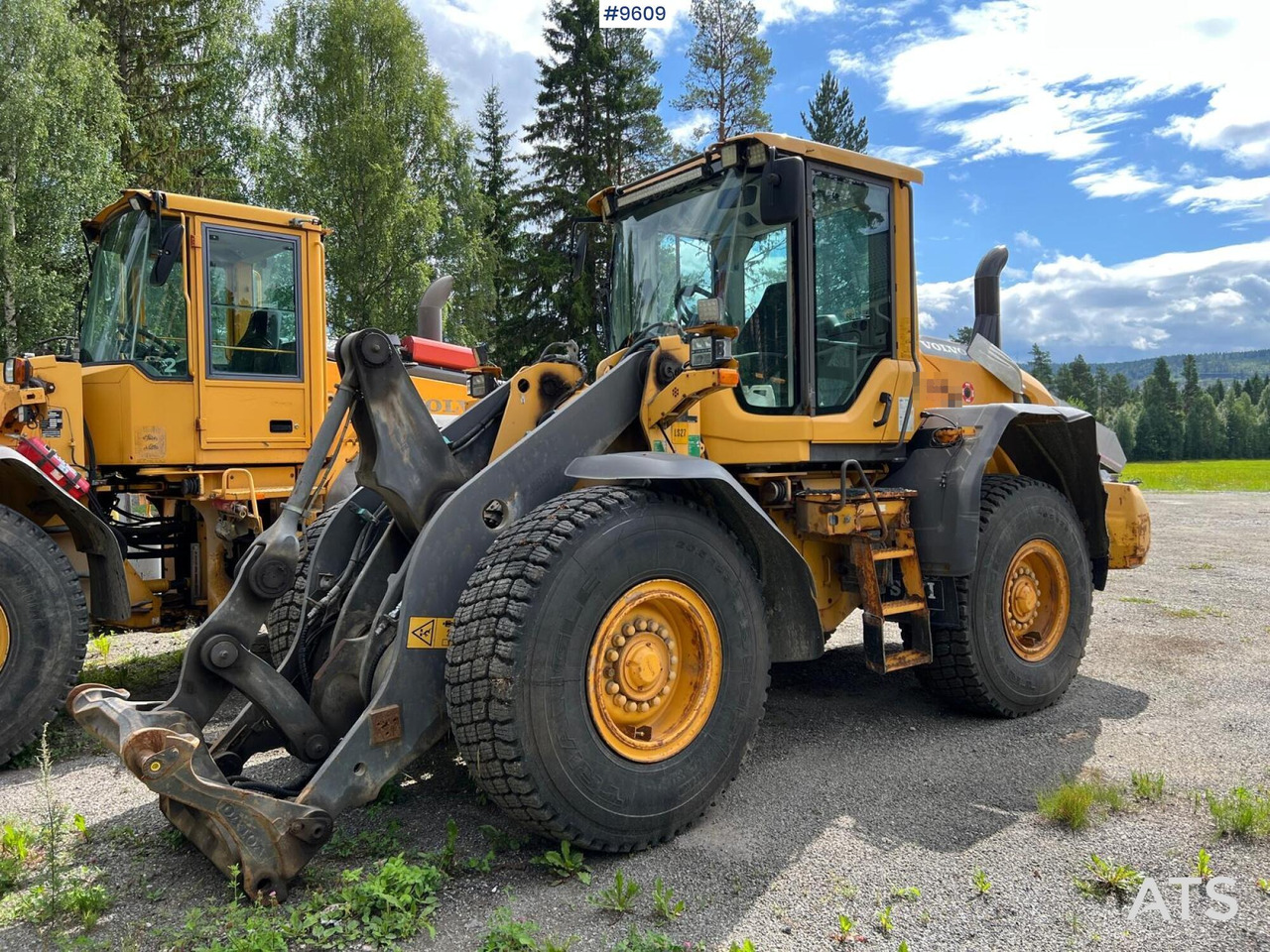 Volvo L90 G wheel loader - Pyöräkuormaaja: kuva Volvo L90 G wheel loader - Pyöräkuormaaja Volvo L90 G wheel loader - Pyöräkuormaaja: kuva Volvo L90 G wheel loader - Pyöräkuormaaja