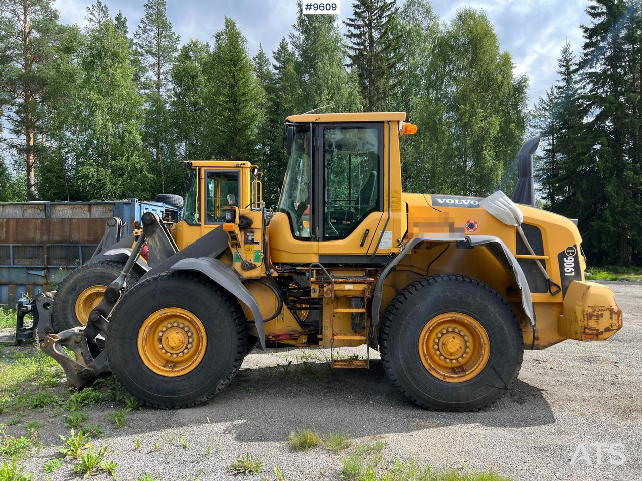 Volvo L90 G wheel loader - Pyöräkuormaaja: kuva Volvo L90 G wheel loader - Pyöräkuormaaja Volvo L90 G wheel loader - Pyöräkuormaaja: kuva Volvo L90 G wheel loader - Pyöräkuormaaja