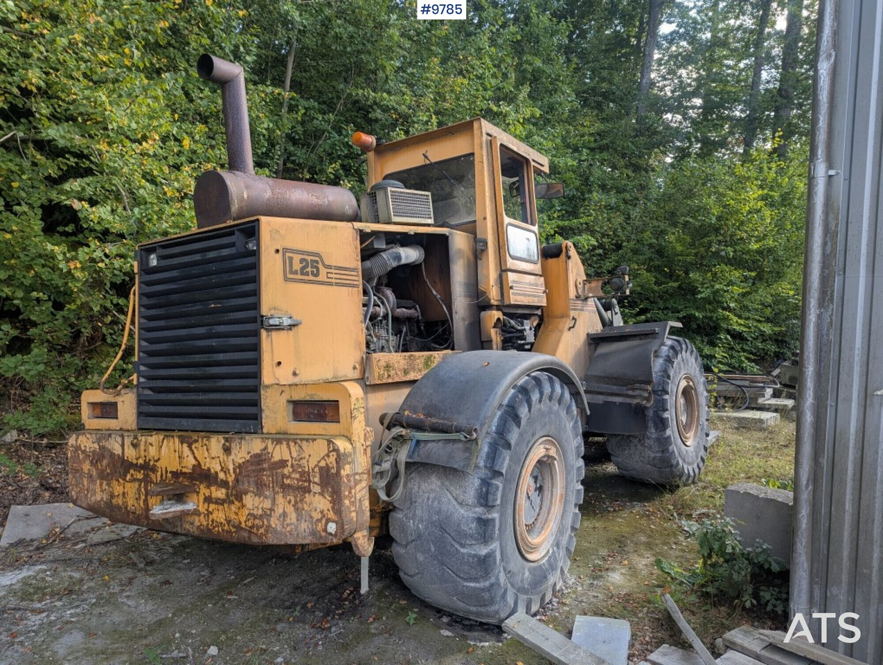 Wheel loader Ljungby L25 Repair object - Pyöräkuormaaja: kuva Wheel loader Ljungby L25 Repair object - Pyöräkuormaaja Wheel loader Ljungby L25 Repair object - Pyöräkuormaaja: kuva Wheel loader Ljungby L25 Repair object - Pyöräkuormaaja