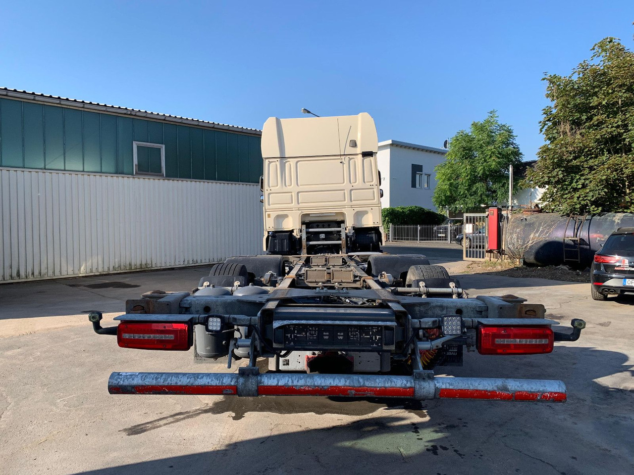 DAF XF 480 SSC LL BDF *Retader/2xTank/ACC/Lift/AHK - Kuorma-auto alusta: kuva DAF XF 480 SSC LL BDF *Retader/2xTank/ACC/Lift/AHK - Kuorma-auto alusta DAF XF 480 SSC LL BDF *Retader/2xTank/ACC/Lift/AHK - Kuorma-auto alusta: kuva DAF XF 480 SSC LL BDF *Retader/2xTank/ACC/Lift/AHK - Kuorma-auto alusta