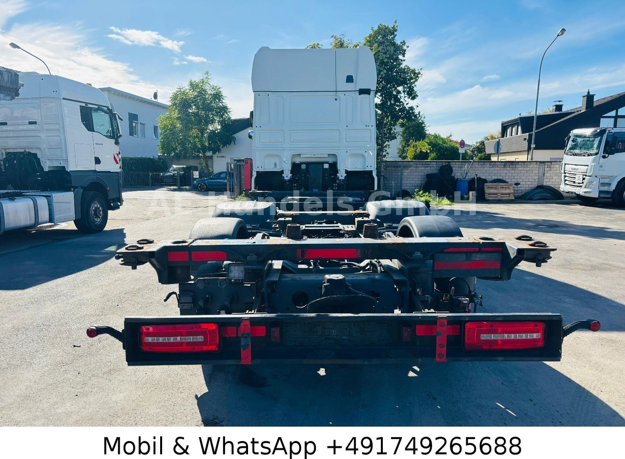 DAF XF480 SSC BDF *Retarder/Lenk+Lift/ACC/2xTank/AHK - Kuorma-auto alusta: kuva DAF XF480 SSC BDF *Retarder/Lenk+Lift/ACC/2xTank/AHK - Kuorma-auto alusta DAF XF480 SSC BDF *Retarder/Lenk+Lift/ACC/2xTank/AHK - Kuorma-auto alusta: kuva DAF XF480 SSC BDF *Retarder/Lenk+Lift/ACC/2xTank/AHK - Kuorma-auto alusta