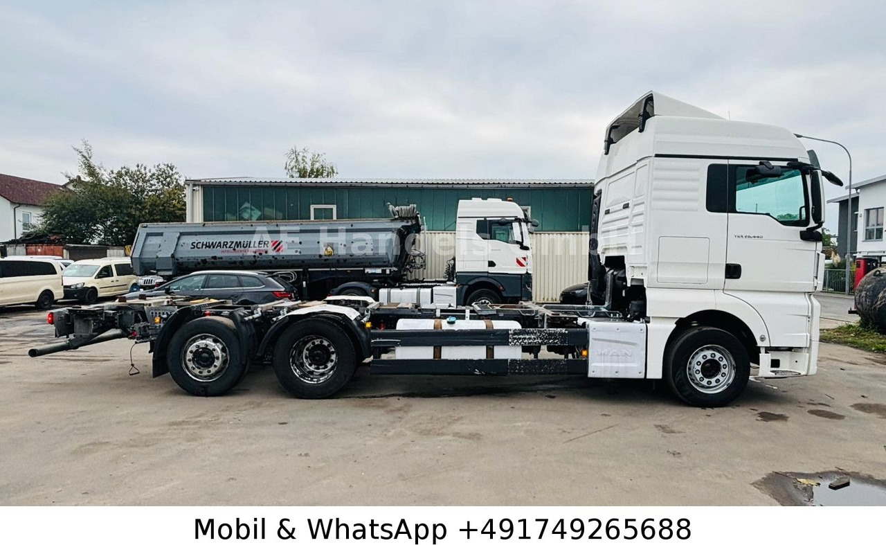 MAN TGX 26.440 BDF XLX LL 6x2 *Retarder/ACC/Lift/AHK - Konttialus/ Vaihtokuormatilat kuorma-auto: kuva MAN TGX 26.440 BDF XLX LL 6x2 *Retarder/ACC/Lift/AHK - Konttialus/ Vaihtokuormatilat kuorma-auto MAN TGX 26.440 BDF XLX LL 6x2 *Retarder/ACC/Lift/AHK - Konttialus/ Vaihtokuormatilat kuorma-auto: kuva MAN TGX 26.440 BDF XLX LL 6x2 *Retarder/ACC/Lift/AHK - Konttialus/ Vaihtokuormatilat kuorma-auto