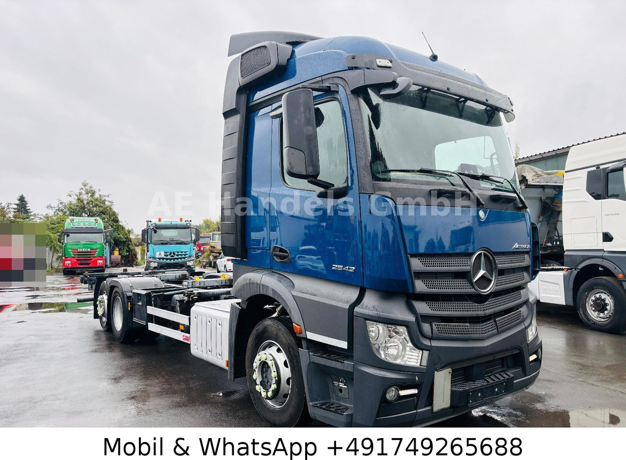 Mercedes-Benz Actros IV 2542 L StreamSpace BDF *Retarder/Lift - Kuorma-auto alusta: kuva Mercedes-Benz Actros IV 2542 L StreamSpace BDF *Retarder/Lift - Kuorma-auto alusta Mercedes-Benz Actros IV 2542 L StreamSpace BDF *Retarder/Lift - Kuorma-auto alusta: kuva Mercedes-Benz Actros IV 2542 L StreamSpace BDF *Retarder/Lift - Kuorma-auto alusta