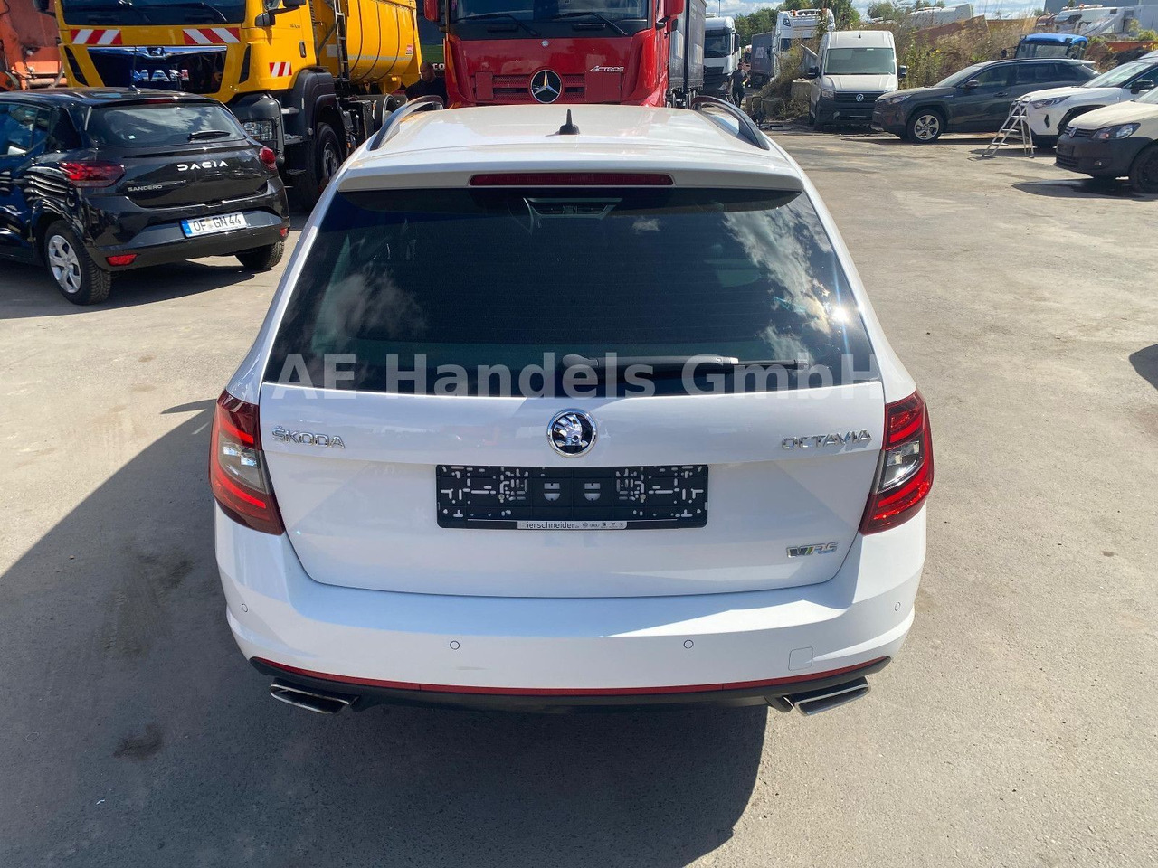 Skoda Octavia VRS Kombi 2.0 TDI *ACC/PDC/LED/1.Hand/HU - Farmari: kuva Skoda Octavia VRS Kombi 2.0 TDI *ACC/PDC/LED/1.Hand/HU - Farmari Skoda Octavia VRS Kombi 2.0 TDI *ACC/PDC/LED/1.Hand/HU - Farmari: kuva Skoda Octavia VRS Kombi 2.0 TDI *ACC/PDC/LED/1.Hand/HU - Farmari