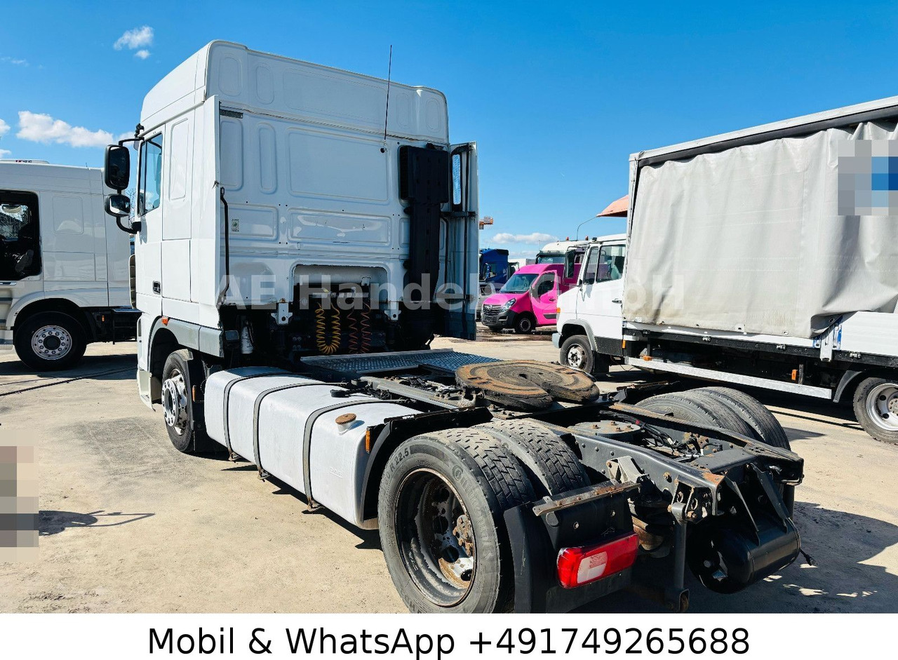 DAF XF 105.460 SC BL Low *Retarder / Standklima - Vetopöytäauto: kuva DAF XF 105.460 SC BL Low *Retarder / Standklima - Vetopöytäauto DAF XF 105.460 SC BL Low *Retarder / Standklima - Vetopöytäauto: kuva DAF XF 105.460 SC BL Low *Retarder / Standklima - Vetopöytäauto