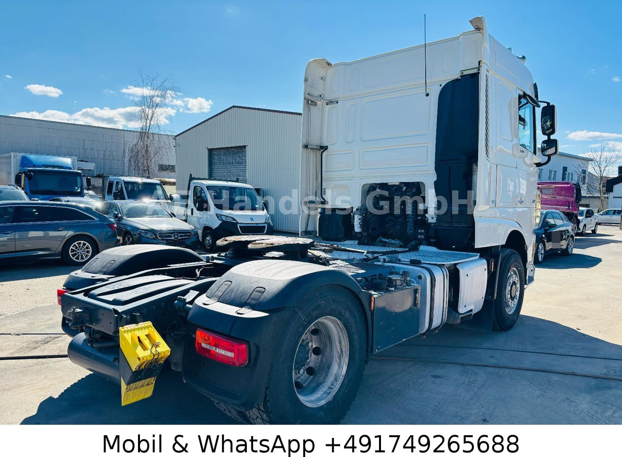 DAF XF 530 SC BL PXP 4x4 *Retarder/Hydr./Standklima - Vetopöytäauto: kuva DAF XF 530 SC BL PXP 4x4 *Retarder/Hydr./Standklima - Vetopöytäauto DAF XF 530 SC BL PXP 4x4 *Retarder/Hydr./Standklima - Vetopöytäauto: kuva DAF XF 530 SC BL PXP 4x4 *Retarder/Hydr./Standklima - Vetopöytäauto
