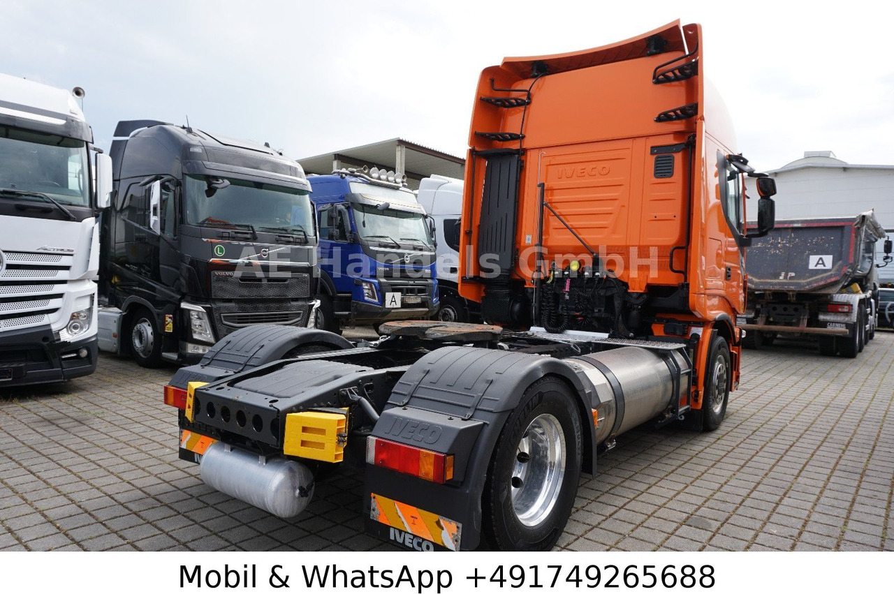 Iveco Stralis NP 400 Hi-Way BL LNG*Retarder/Standklima - Vetopöytäauto: kuva  Iveco Stralis NP 400 Hi-Way BL LNG*Retarder/Standklima - Vetopöytäauto Iveco Stralis NP 400 Hi-Way BL LNG*Retarder/Standklima - Vetopöytäauto: kuva  Iveco Stralis NP 400 Hi-Way BL LNG*Retarder/Standklima - Vetopöytäauto