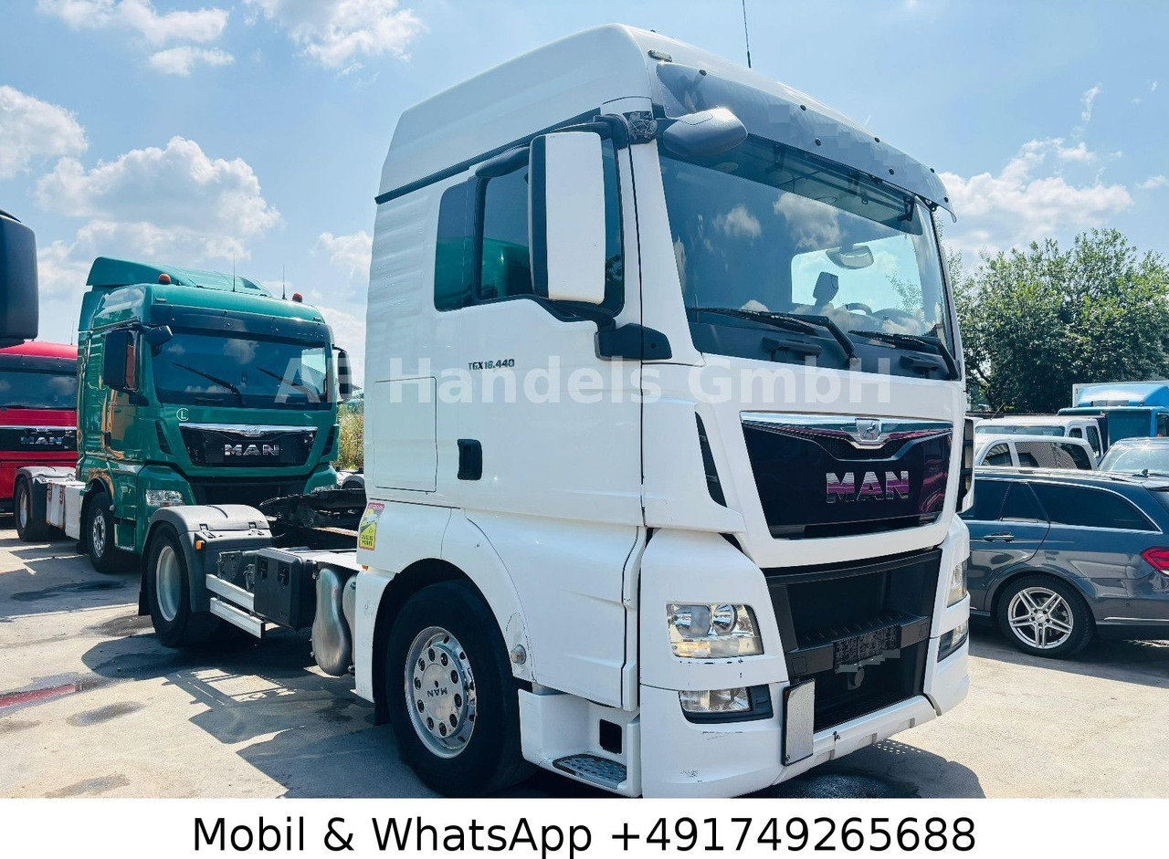 MAN TGX 18.440 XLX BL *Retarder/ADR/ACC/Standklima - Vetopöytäauto: kuva MAN TGX 18.440 XLX BL *Retarder/ADR/ACC/Standklima - Vetopöytäauto MAN TGX 18.440 XLX BL *Retarder/ADR/ACC/Standklima - Vetopöytäauto: kuva MAN TGX 18.440 XLX BL *Retarder/ADR/ACC/Standklima - Vetopöytäauto