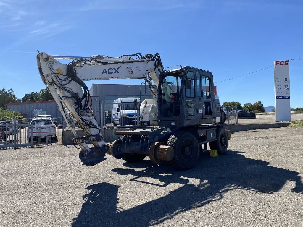 ACX DOOSAN 23 R-R 1er Main a réparer endommagée - Pyöräalustainen kaivinkone: kuva ACX DOOSAN 23 R-R 1er Main a réparer endommagée - Pyöräalustainen kaivinkone ACX DOOSAN 23 R-R 1er Main a réparer endommagée - Pyöräalustainen kaivinkone: kuva ACX DOOSAN 23 R-R 1er Main a réparer endommagée - Pyöräalustainen kaivinkone