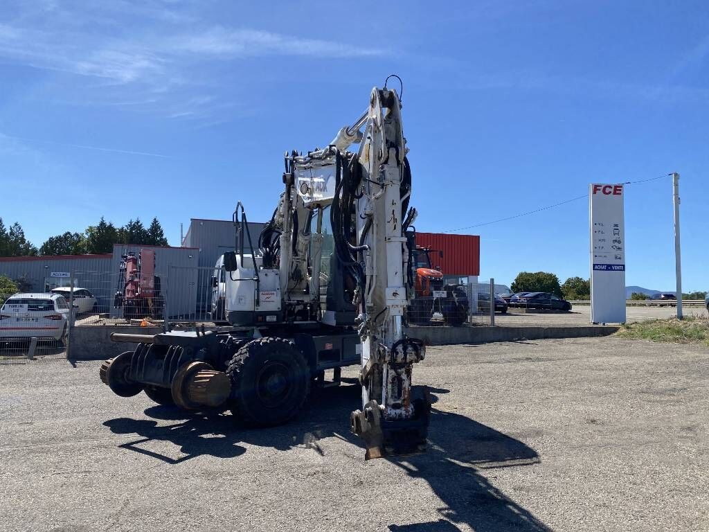 ACX DOOSAN 23 R-R 1er Main a réparer endommagée - Pyöräalustainen kaivinkone: kuva ACX DOOSAN 23 R-R 1er Main a réparer endommagée - Pyöräalustainen kaivinkone ACX DOOSAN 23 R-R 1er Main a réparer endommagée - Pyöräalustainen kaivinkone: kuva ACX DOOSAN 23 R-R 1er Main a réparer endommagée - Pyöräalustainen kaivinkone
