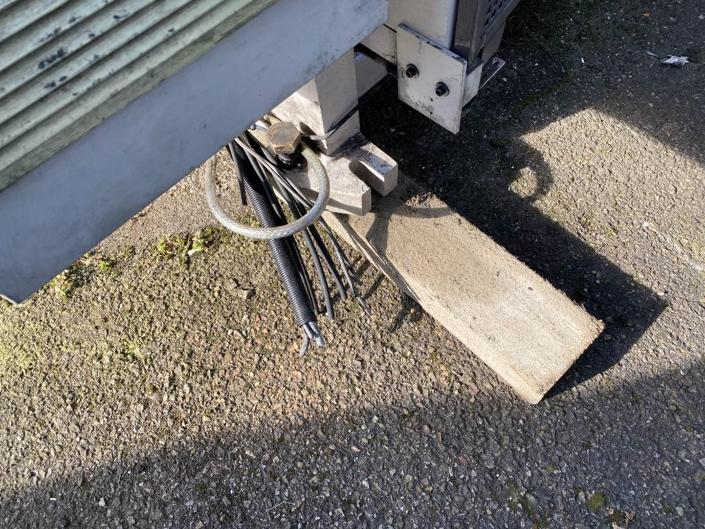 Särmäyspuristin BEYELER Presse/Plieuse PR6 2000KNx4100MM endommagé: kuva Särmäyspuristin BEYELER Presse/Plieuse PR6 2000KNx4100MM endommagé Särmäyspuristin BEYELER Presse/Plieuse PR6 2000KNx4100MM endommagé: kuva Särmäyspuristin BEYELER Presse/Plieuse PR6 2000KNx4100MM endommagé