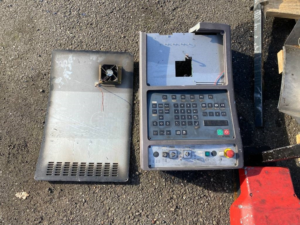 Särmäyspuristin BEYELER Presse/Plieuse PR6 2000KNx4100MM endommagé: kuva Särmäyspuristin BEYELER Presse/Plieuse PR6 2000KNx4100MM endommagé Särmäyspuristin BEYELER Presse/Plieuse PR6 2000KNx4100MM endommagé: kuva Särmäyspuristin BEYELER Presse/Plieuse PR6 2000KNx4100MM endommagé