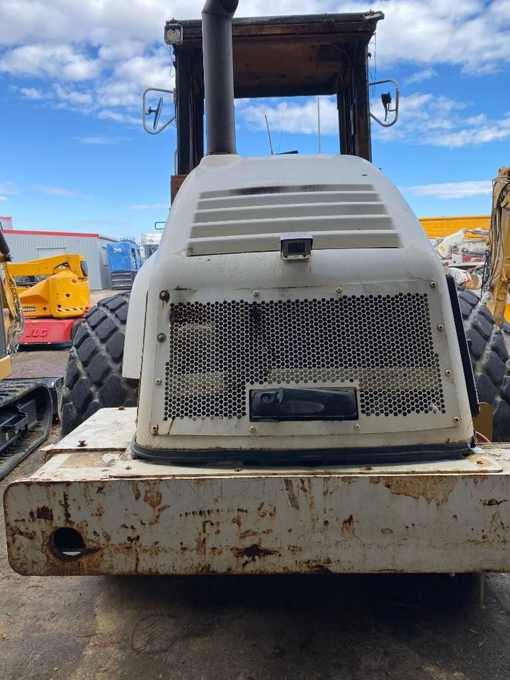 CAT CS-563E Origine Française /Certificat CE endommagé - Jyrä: kuva CAT CS-563E Origine Française /Certificat CE endommagé - Jyrä CAT CS-563E Origine Française /Certificat CE endommagé - Jyrä: kuva CAT CS-563E Origine Française /Certificat CE endommagé - Jyrä