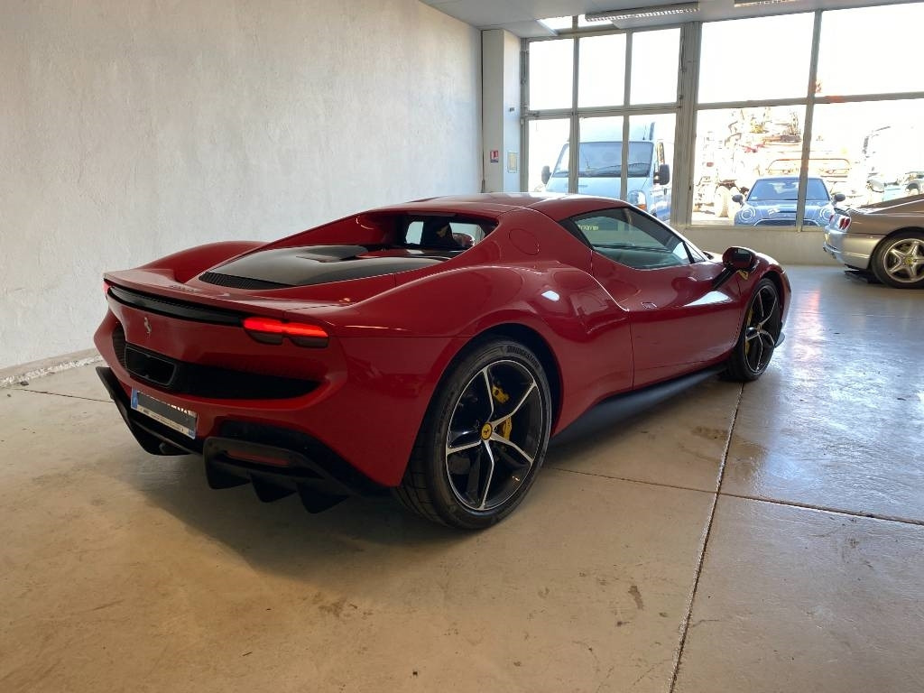 Ferrari 296 GTB Origine Françaises TVA Récupérable neuve - Henkilöauto: kuva Ferrari 296 GTB Origine Françaises TVA Récupérable neuve - Henkilöauto Ferrari 296 GTB Origine Françaises TVA Récupérable neuve - Henkilöauto: kuva Ferrari 296 GTB Origine Françaises TVA Récupérable neuve - Henkilöauto