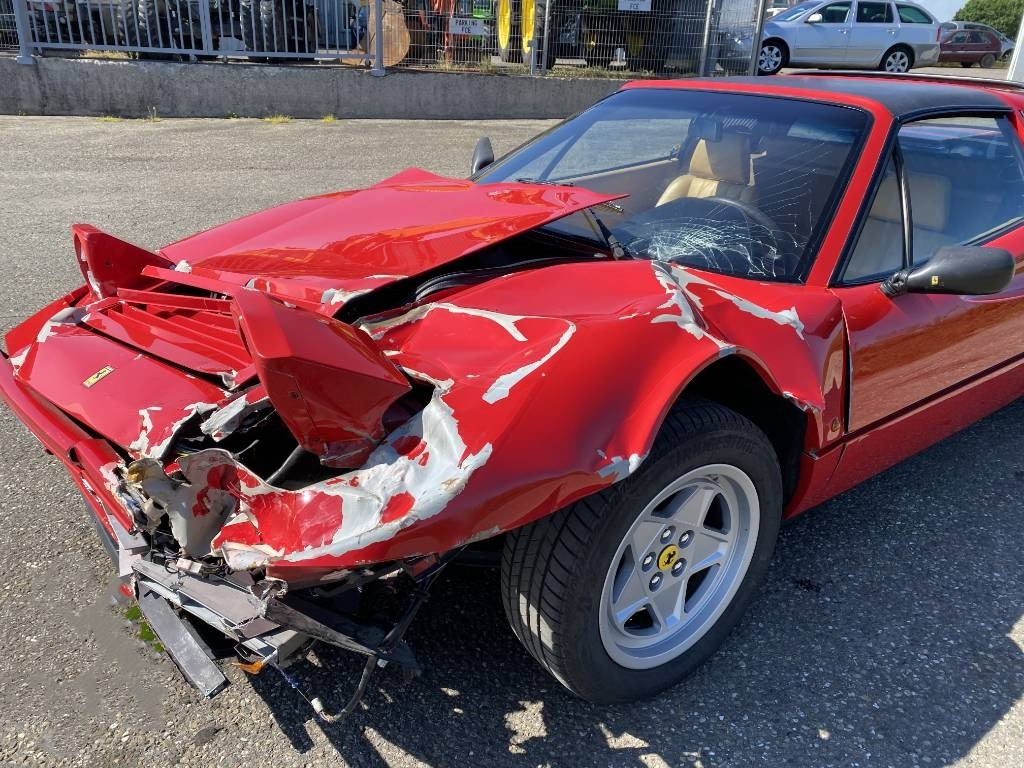 Henkilöauto Ferrari 328 GTS / Origine Française endommagé: kuva Henkilöauto Ferrari 328 GTS / Origine Française endommagé Henkilöauto Ferrari 328 GTS / Origine Française endommagé: kuva Henkilöauto Ferrari 328 GTS / Origine Française endommagé