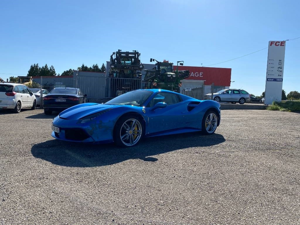 Ferrari 488 SPIDER -Carte Grise Française endommagé - Avoauto: kuva Ferrari 488 SPIDER -Carte Grise Française endommagé - Avoauto Ferrari 488 SPIDER -Carte Grise Française endommagé - Avoauto: kuva Ferrari 488 SPIDER -Carte Grise Française endommagé - Avoauto