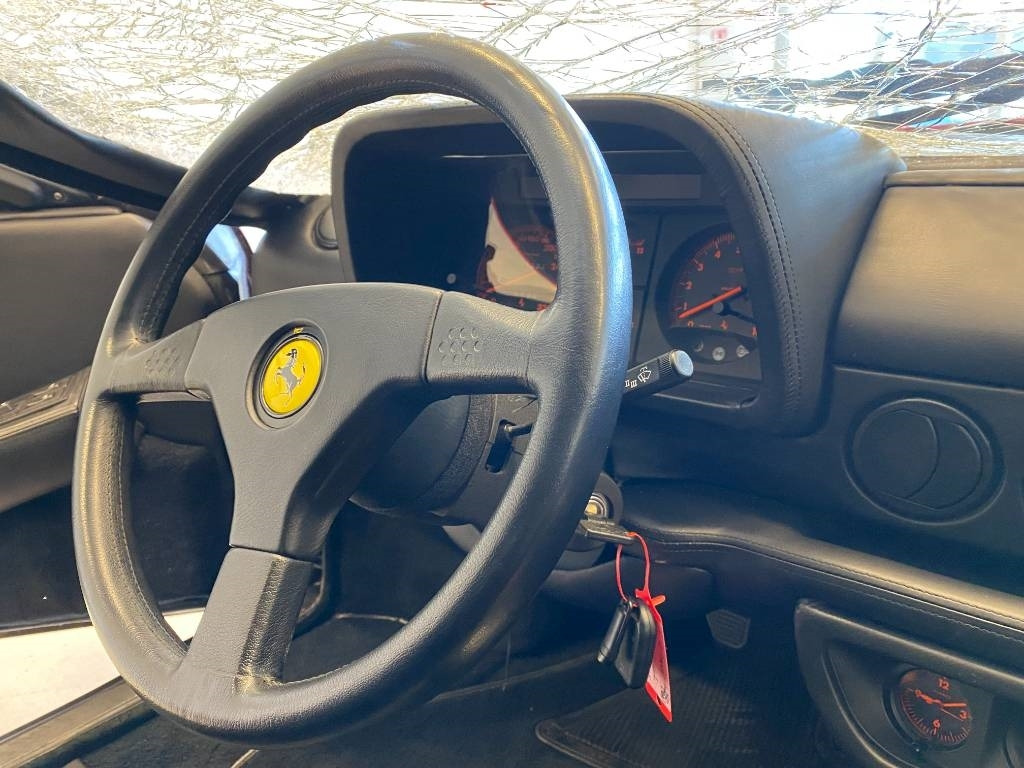 Henkilöauto Ferrari 512 TR TESTAROSSA F110HB Origine Française: kuva Henkilöauto Ferrari 512 TR TESTAROSSA F110HB Origine Française Henkilöauto Ferrari 512 TR TESTAROSSA F110HB Origine Française: kuva Henkilöauto Ferrari 512 TR TESTAROSSA F110HB Origine Française