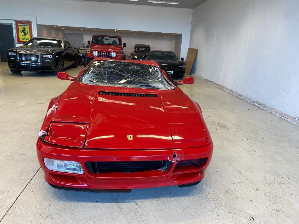 Ferrari 512 TR TESTAROSSA F110HB Origine Française - Henkilöauto: kuva Ferrari 512 TR TESTAROSSA F110HB Origine Française - Henkilöauto Ferrari 512 TR TESTAROSSA F110HB Origine Française - Henkilöauto: kuva Ferrari 512 TR TESTAROSSA F110HB Origine Française - Henkilöauto