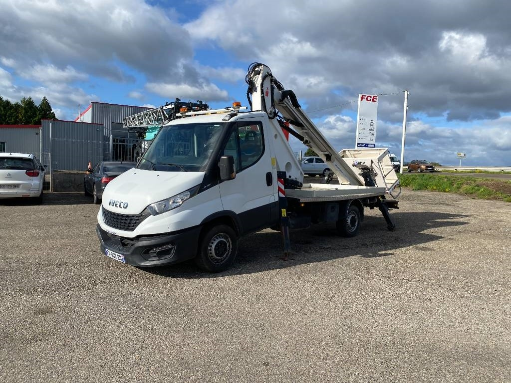 Iveco DAILY 35-140S / 2.3 Multijet 136-OIL&STEEL - Itsekulkevat henkilönostimet: kuva Iveco DAILY 35-140S / 2.3 Multijet 136-OIL&STEEL - Itsekulkevat henkilönostimet Iveco DAILY 35-140S / 2.3 Multijet 136-OIL&STEEL - Itsekulkevat henkilönostimet: kuva Iveco DAILY 35-140S / 2.3 Multijet 136-OIL&STEEL - Itsekulkevat henkilönostimet