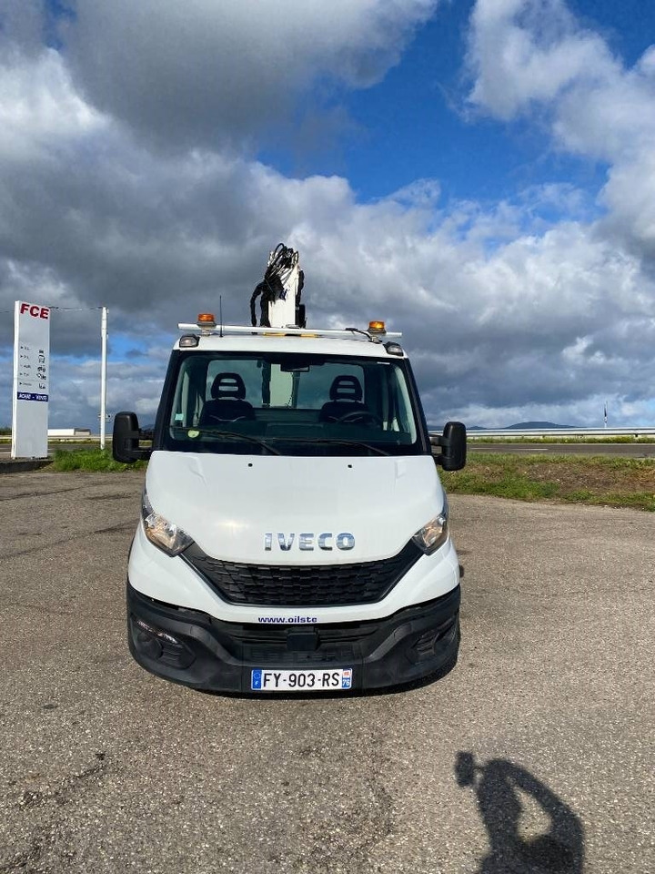Iveco DAILY 35-140S / 2.3 Multijet 136-OIL&STEEL - Itsekulkevat henkilönostimet: kuva Iveco DAILY 35-140S / 2.3 Multijet 136-OIL&STEEL - Itsekulkevat henkilönostimet Iveco DAILY 35-140S / 2.3 Multijet 136-OIL&STEEL - Itsekulkevat henkilönostimet: kuva Iveco DAILY 35-140S / 2.3 Multijet 136-OIL&STEEL - Itsekulkevat henkilönostimet