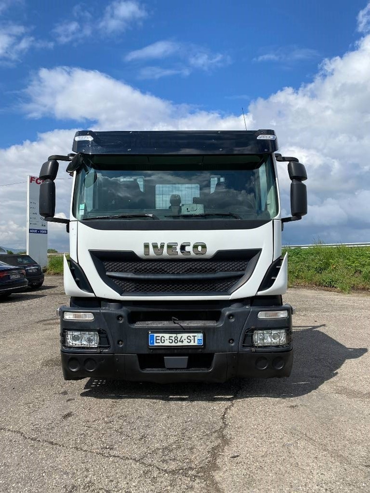 Iveco STRALIS 360 e6 A Réparer - Kuljetin kuorma-auto: kuva Iveco STRALIS 360 e6 A Réparer - Kuljetin kuorma-auto Iveco STRALIS 360 e6 A Réparer - Kuljetin kuorma-auto: kuva Iveco STRALIS 360 e6 A Réparer - Kuljetin kuorma-auto