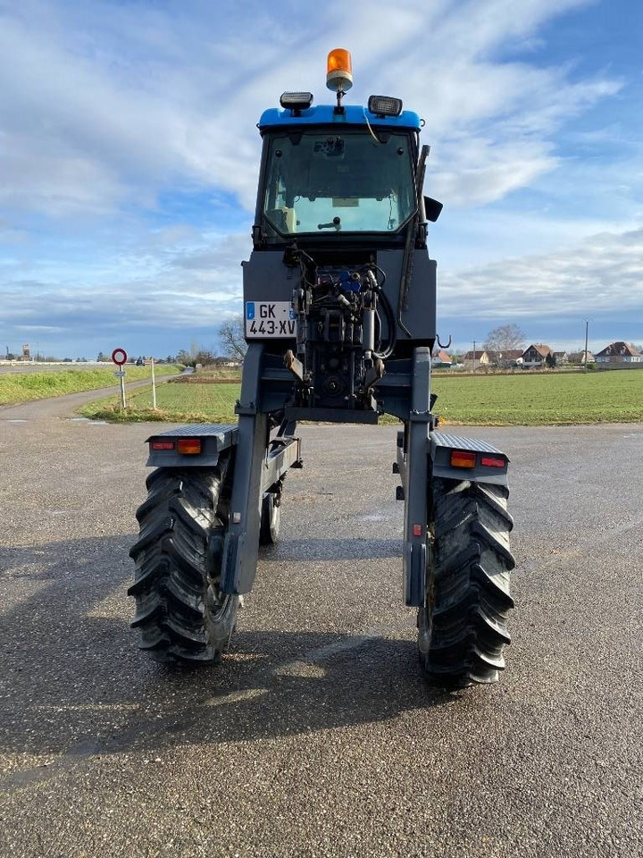 Landini REX R70V Enjambeur a Grand dégagement endommagé - Traktori: kuva Landini REX R70V Enjambeur a Grand dégagement endommagé - Traktori Landini REX R70V Enjambeur a Grand dégagement endommagé - Traktori: kuva Landini REX R70V Enjambeur a Grand dégagement endommagé - Traktori