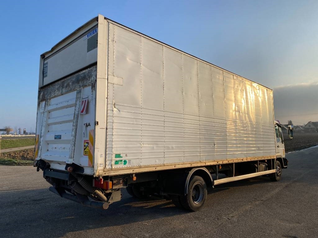 MAN LE 220C a Réparer - Umpikori kuorma-auto: kuva MAN LE 220C a Réparer - Umpikori kuorma-auto MAN LE 220C a Réparer - Umpikori kuorma-auto: kuva MAN LE 220C a Réparer - Umpikori kuorma-auto