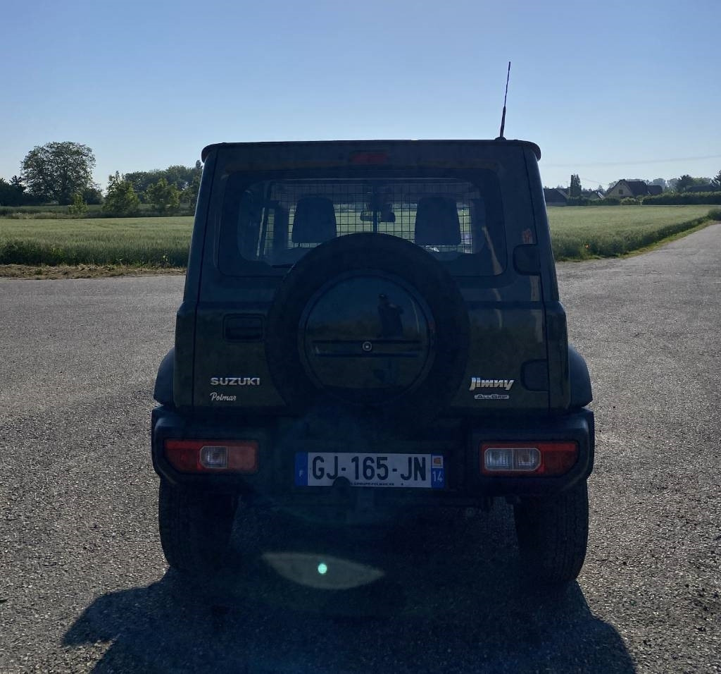 Suzuki JIMNY 1.5i 102/AllGrip endommagé - Henkilöauto: kuva Suzuki JIMNY 1.5i 102/AllGrip endommagé - Henkilöauto Suzuki JIMNY 1.5i 102/AllGrip endommagé - Henkilöauto: kuva Suzuki JIMNY 1.5i 102/AllGrip endommagé - Henkilöauto