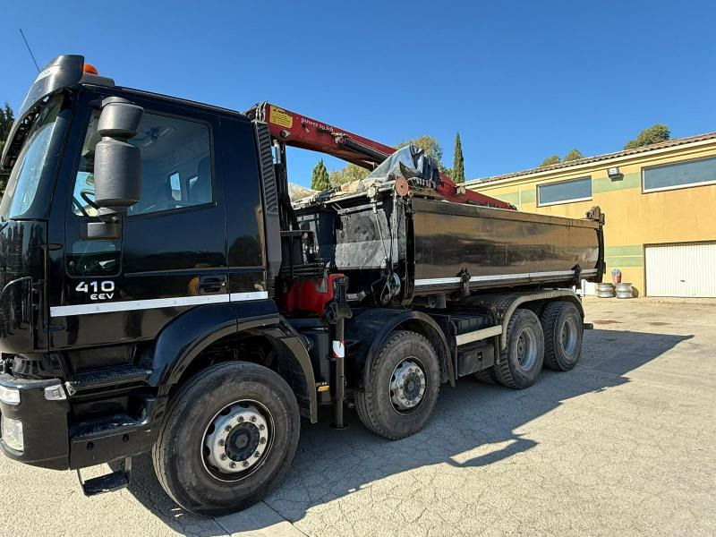 Iveco TRAKKER 410 EEV BI-BENNE GRUE MARREL 8X4 - Kippiauto kuorma-auto: kuva Iveco TRAKKER 410 EEV BI-BENNE GRUE MARREL 8X4 - Kippiauto kuorma-auto Iveco TRAKKER 410 EEV BI-BENNE GRUE MARREL 8X4 - Kippiauto kuorma-auto: kuva Iveco TRAKKER 410 EEV BI-BENNE GRUE MARREL 8X4 - Kippiauto kuorma-auto
