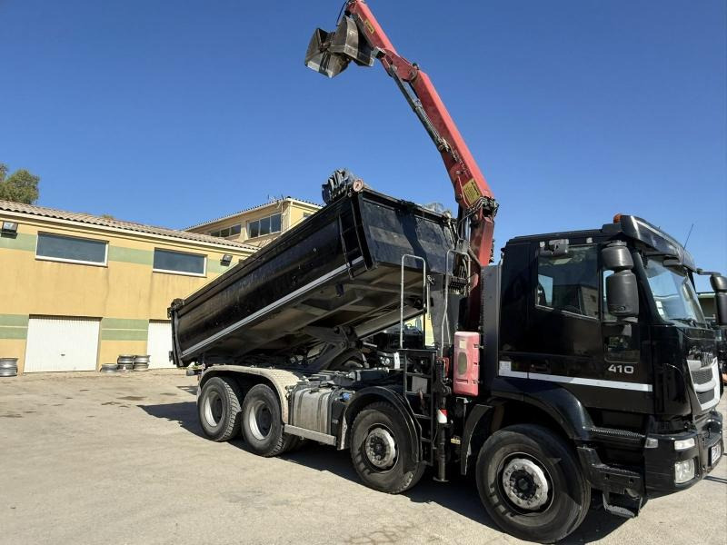 Iveco TRAKKER 410 EEV BI-BENNE GRUE MARREL 8X4 - Kippiauto kuorma-auto: kuva Iveco TRAKKER 410 EEV BI-BENNE GRUE MARREL 8X4 - Kippiauto kuorma-auto Iveco TRAKKER 410 EEV BI-BENNE GRUE MARREL 8X4 - Kippiauto kuorma-auto: kuva Iveco TRAKKER 410 EEV BI-BENNE GRUE MARREL 8X4 - Kippiauto kuorma-auto