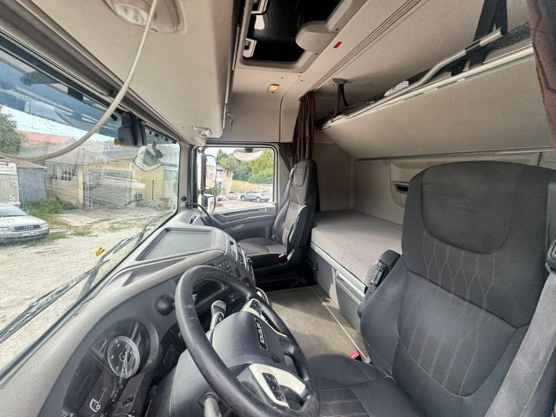 Vetopöytäauto DAF XF 480: kuva Vetopöytäauto DAF XF 480