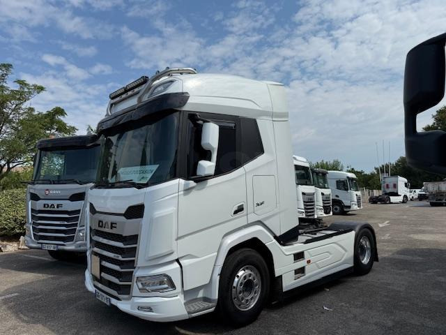 DAF XF 530 - Vetopöytäauto: kuva DAF XF 530 - Vetopöytäauto DAF XF 530 - Vetopöytäauto: kuva DAF XF 530 - Vetopöytäauto