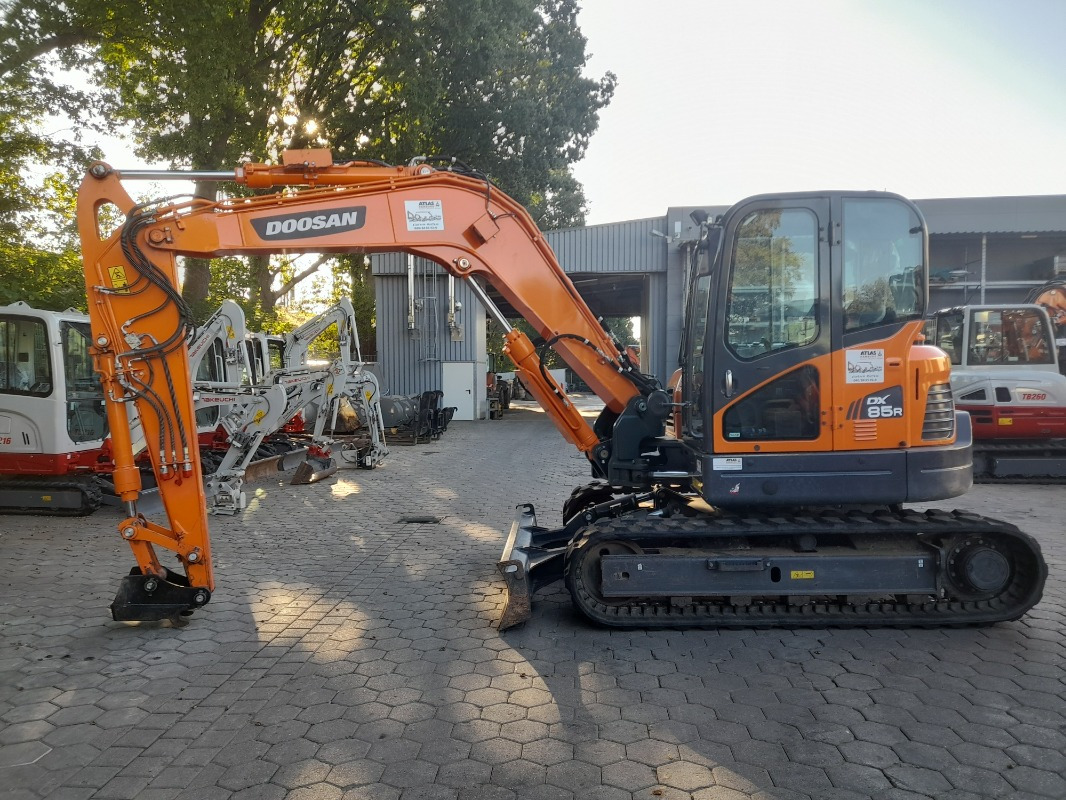 Doosan DX85R-3 - Kaivuri: kuva Doosan DX85R-3 - Kaivuri Doosan DX85R-3 - Kaivuri: kuva Doosan DX85R-3 - Kaivuri