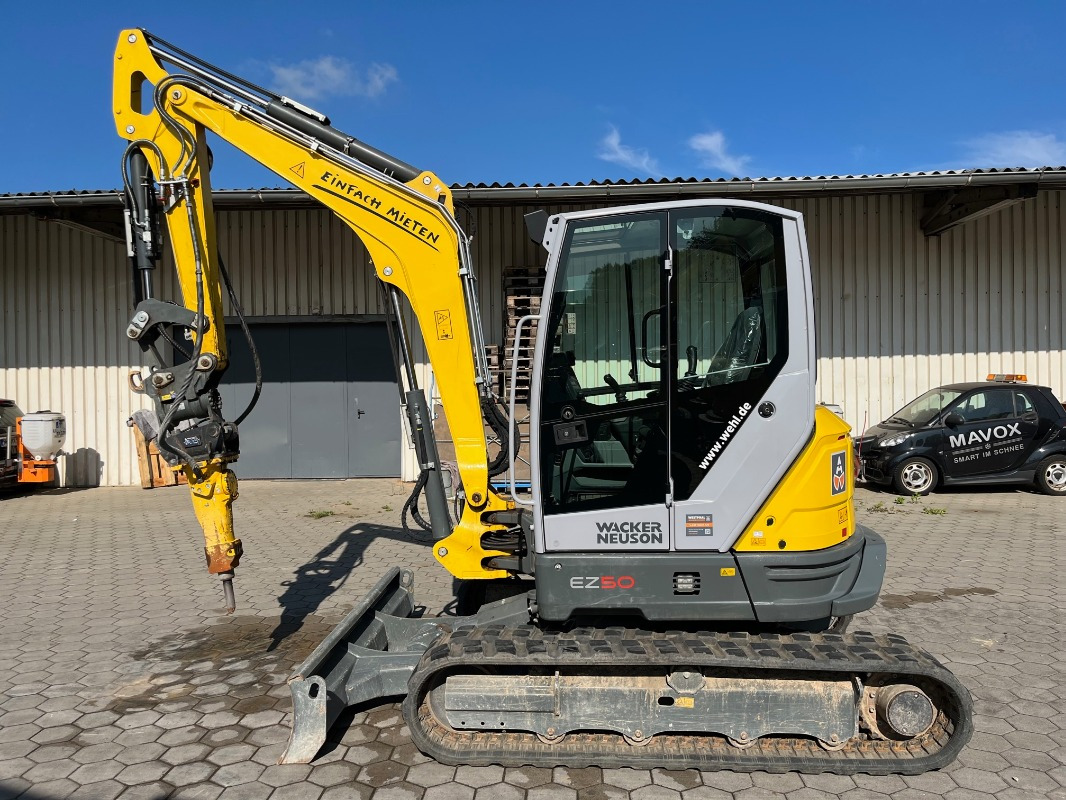 Neuson EZ50 - Minikuormaaja: kuva Neuson EZ50 - Minikuormaaja Neuson EZ50 - Minikuormaaja: kuva Neuson EZ50 - Minikuormaaja