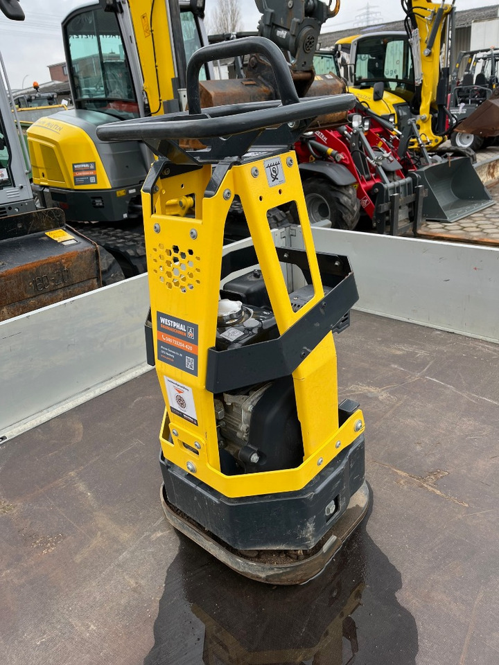 Bomag BR95 - Rakennuskoneet: kuva Bomag BR95 - Rakennuskoneet Bomag BR95 - Rakennuskoneet: kuva Bomag BR95 - Rakennuskoneet