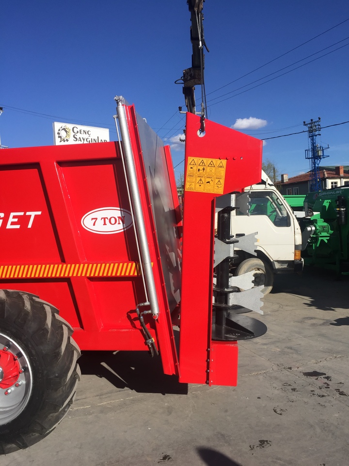 TARGET 5 TON HYDRAULIC PUSH MANURE SPREADER - Kuivalannan levitin: kuva TARGET 5 TON HYDRAULIC PUSH MANURE SPREADER - Kuivalannan levitin TARGET 5 TON HYDRAULIC PUSH MANURE SPREADER - Kuivalannan levitin: kuva TARGET 5 TON HYDRAULIC PUSH MANURE SPREADER - Kuivalannan levitin