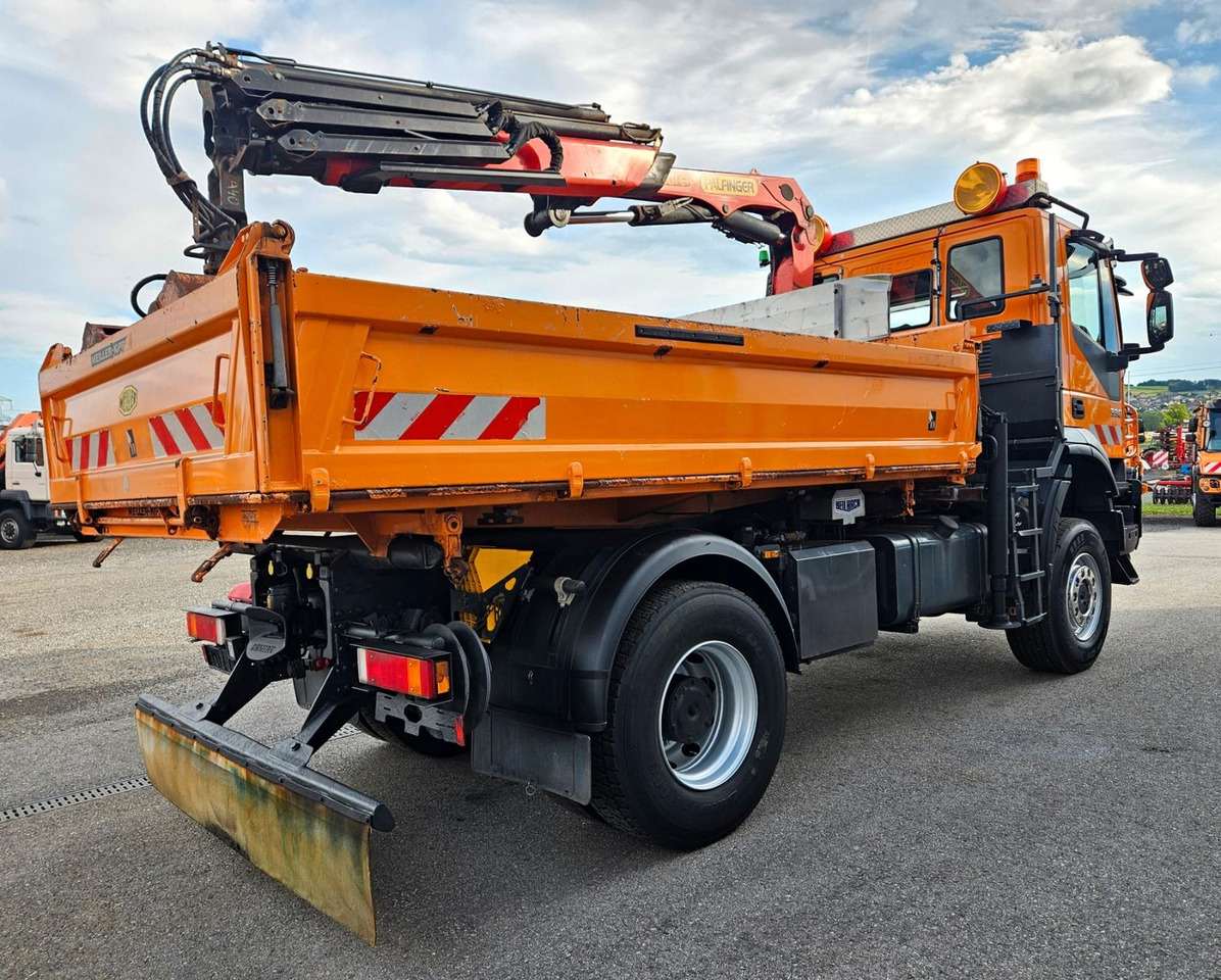 Iveco Trakker 190T33 4x4 Euro5 Kran Palfinger Funk - Kippiauto kuorma-auto, Nosturiauto: kuva  Iveco Trakker 190T33 4x4 Euro5 Kran Palfinger Funk - Kippiauto kuorma-auto, Nosturiauto Iveco Trakker 190T33 4x4 Euro5 Kran Palfinger Funk - Kippiauto kuorma-auto, Nosturiauto: kuva  Iveco Trakker 190T33 4x4 Euro5 Kran Palfinger Funk - Kippiauto kuorma-auto, Nosturiauto