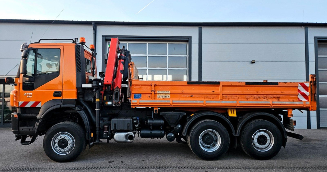 Iveco Trakker 410 6x4-4 EEV Palfinger PK12502 Funk - Kippiauto kuorma-auto, Nosturiauto: kuva Iveco Trakker 410 6x4-4 EEV Palfinger PK12502 Funk - Kippiauto kuorma-auto, Nosturiauto Iveco Trakker 410 6x4-4 EEV Palfinger PK12502 Funk - Kippiauto kuorma-auto, Nosturiauto: kuva Iveco Trakker 410 6x4-4 EEV Palfinger PK12502 Funk - Kippiauto kuorma-auto, Nosturiauto