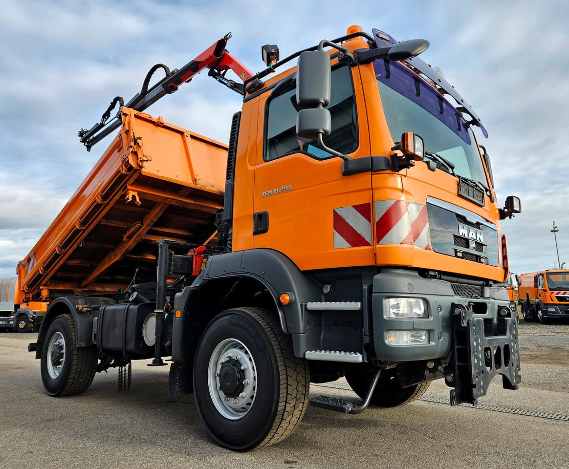MAN TGM 18.290 4x4 Palfinger PK7001 Kran Funk Euro5 - Kippiauto kuorma-auto, Nosturiauto: kuva  MAN TGM 18.290 4x4 Palfinger PK7001 Kran Funk Euro5 - Kippiauto kuorma-auto, Nosturiauto MAN TGM 18.290 4x4 Palfinger PK7001 Kran Funk Euro5 - Kippiauto kuorma-auto, Nosturiauto: kuva  MAN TGM 18.290 4x4 Palfinger PK7001 Kran Funk Euro5 - Kippiauto kuorma-auto, Nosturiauto