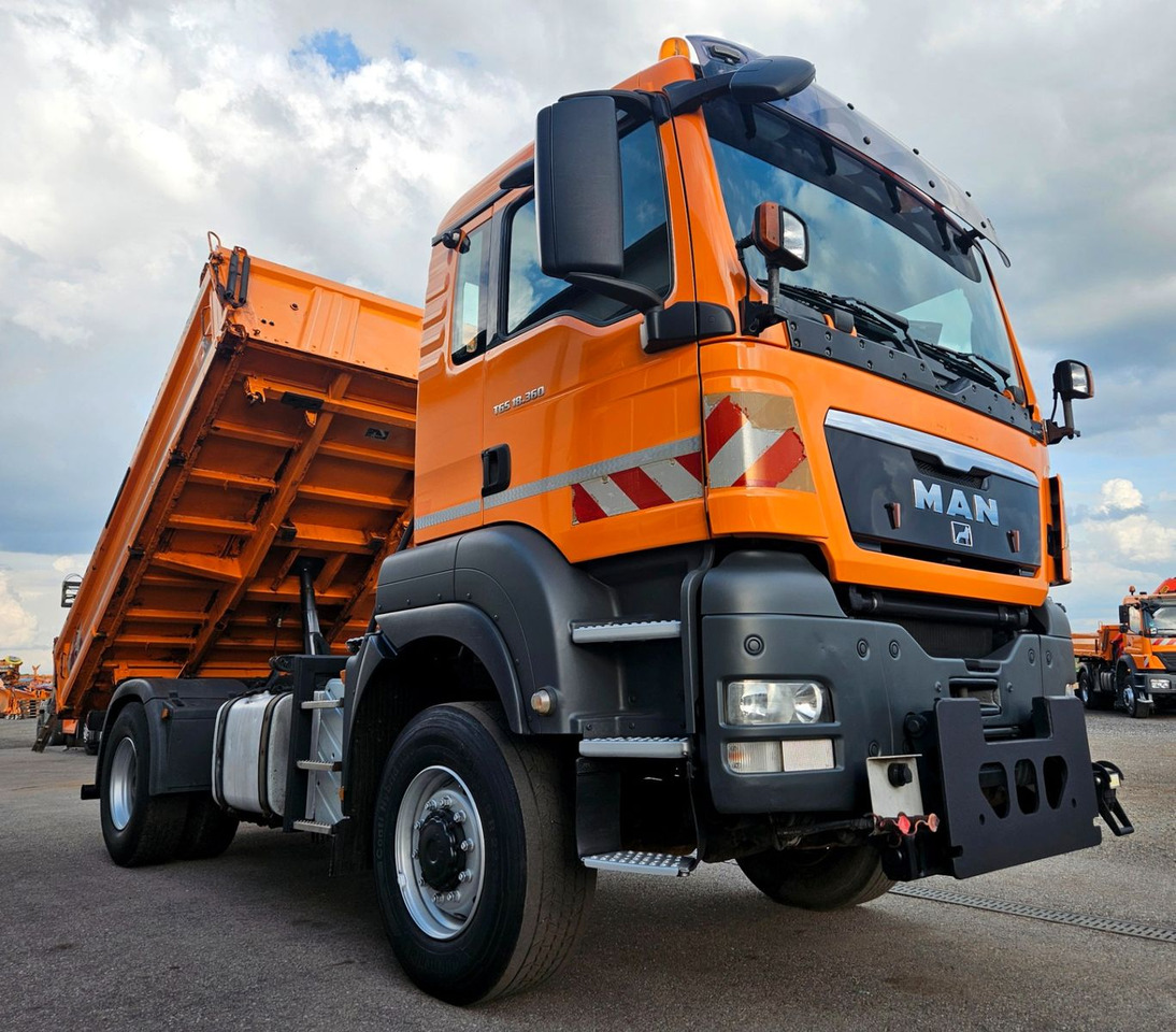 MAN TGS 18.360 4x4 BL Euro5 - Kippiauto kuorma-auto: kuva MAN TGS 18.360 4x4 BL Euro5 - Kippiauto kuorma-auto MAN TGS 18.360 4x4 BL Euro5 - Kippiauto kuorma-auto: kuva MAN TGS 18.360 4x4 BL Euro5 - Kippiauto kuorma-auto