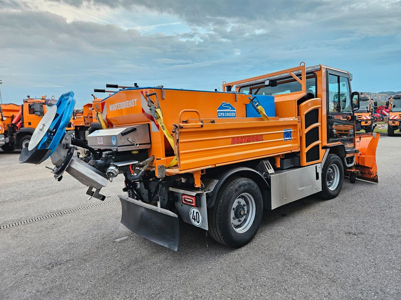 Multicar Boki HY 1252B Euro6 4x4 Winterdienst - Kippilava-auto: kuva Multicar Boki HY 1252B Euro6 4x4 Winterdienst - Kippilava-auto Multicar Boki HY 1252B Euro6 4x4 Winterdienst - Kippilava-auto: kuva Multicar Boki HY 1252B Euro6 4x4 Winterdienst - Kippilava-auto