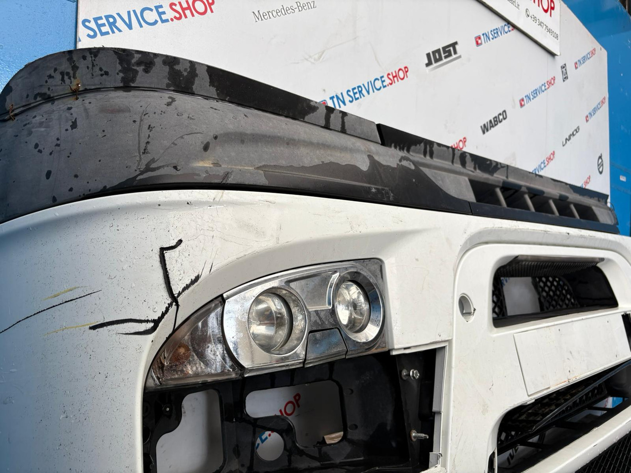 Paraurti Anteriore Iveco 5801258838 - Puskuri - Kuorma-auto: kuva Paraurti Anteriore Iveco 5801258838 - Puskuri - Kuorma-auto Paraurti Anteriore Iveco 5801258838 - Puskuri - Kuorma-auto: kuva Paraurti Anteriore Iveco 5801258838 - Puskuri - Kuorma-auto