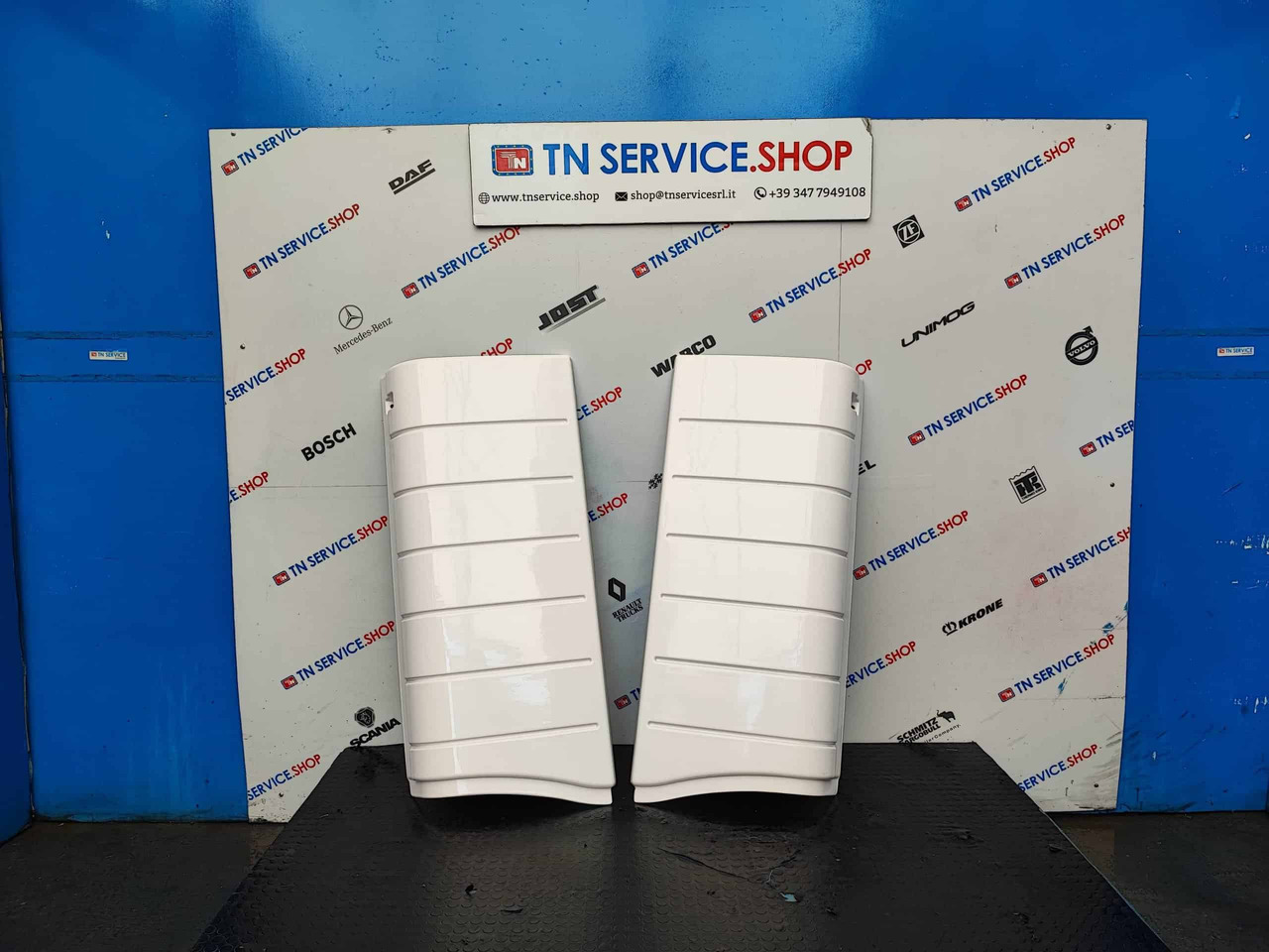 Porte motore frigo Carrier Vector 1550 nuove - Varaosat - Kylmäkone: kuva  Porte motore frigo Carrier Vector 1550 nuove - Varaosat - Kylmäkone Porte motore frigo Carrier Vector 1550 nuove - Varaosat - Kylmäkone: kuva  Porte motore frigo Carrier Vector 1550 nuove - Varaosat - Kylmäkone