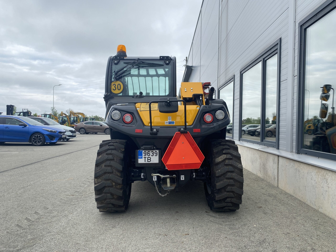 Dieci Mini Agri 20.4 SMART 37 kW - Kurottaja: kuva Dieci Mini Agri 20.4 SMART 37 kW - Kurottaja Dieci Mini Agri 20.4 SMART 37 kW - Kurottaja: kuva Dieci Mini Agri 20.4 SMART 37 kW - Kurottaja