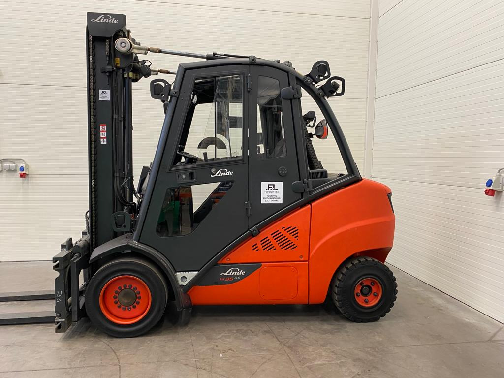 Linde H35D - Dieseltrukki: kuva Linde H35D - Dieseltrukki Linde H35D - Dieseltrukki: kuva Linde H35D - Dieseltrukki