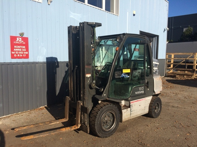 NISSAN DX 30 - Dieseltrukki: kuva NISSAN DX 30 - Dieseltrukki NISSAN DX 30 - Dieseltrukki: kuva NISSAN DX 30 - Dieseltrukki