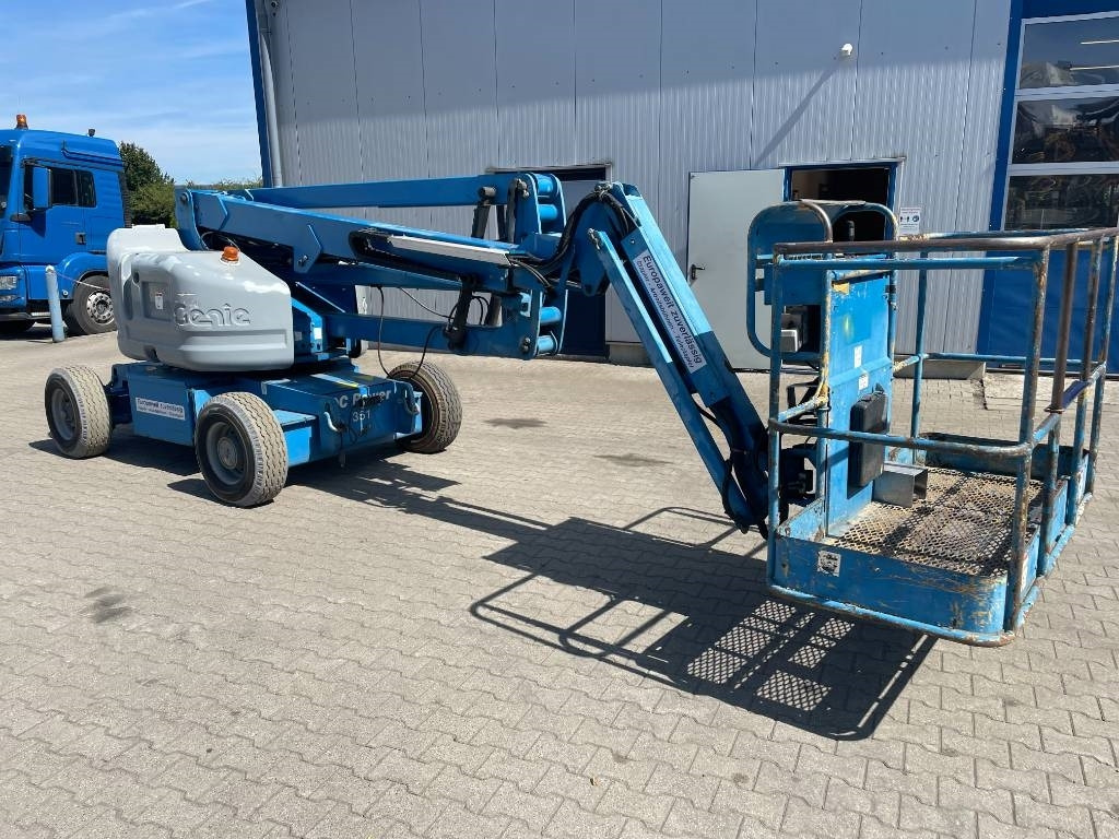 Genie Z 45/25 - Puomilava: kuva Genie Z 45/25 - Puomilava Genie Z 45/25 - Puomilava: kuva Genie Z 45/25 - Puomilava