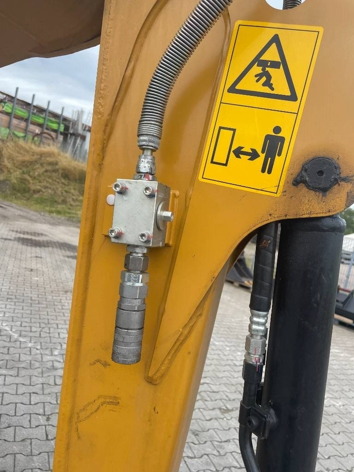 Sany SY 18 C - Minikuormaaja: kuva Sany SY 18 C - Minikuormaaja Sany SY 18 C - Minikuormaaja: kuva Sany SY 18 C - Minikuormaaja