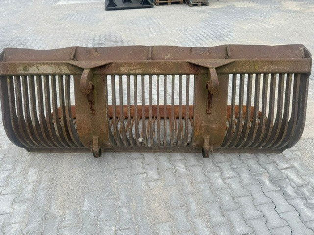 Volvo Puinriek 2700mm Breed L60 L70 L90 L110 - Lajittelukauha: kuva Volvo Puinriek 2700mm Breed L60 L70 L90 L110 - Lajittelukauha Volvo Puinriek 2700mm Breed L60 L70 L90 L110 - Lajittelukauha: kuva Volvo Puinriek 2700mm Breed L60 L70 L90 L110 - Lajittelukauha